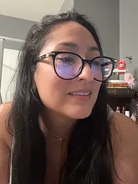 Goddessxxrosexx's Live Chat Room