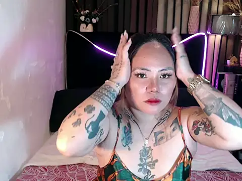 Chatroom en direct de EstellaStarXxx