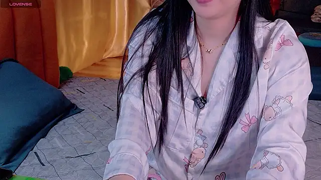 Angel-feel-love Adlı Modelin Canlı Sohbet Odası