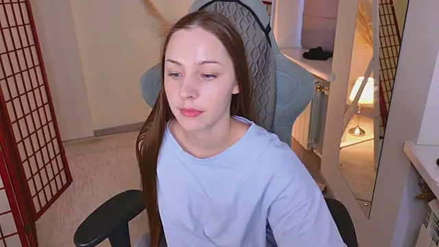 חדר צ'אט בשידור חי של I_m_Regina