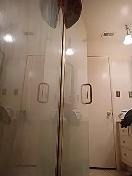 Živá chatovací místnost himNIGuys