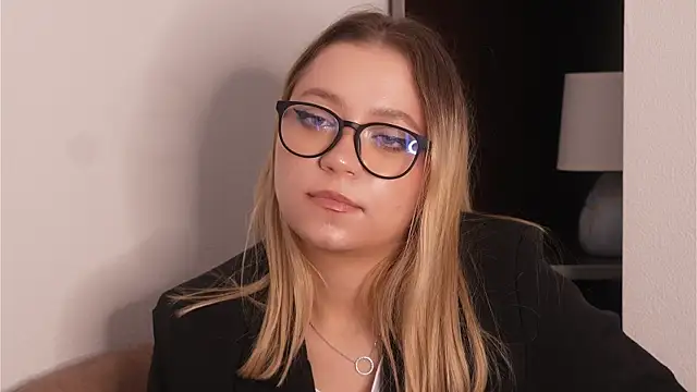 KarleneBoozer чат на живо