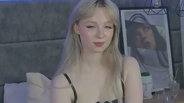 Shy_Barbie Cameră chat live