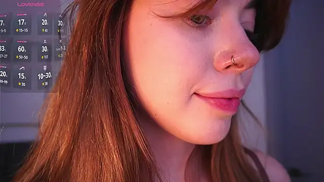 SimonaGerry Adlı Modelin Canlı Sohbet Odası