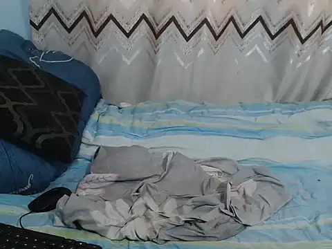 Daddie_love Adlı Modelin Canlı Sohbet Odası