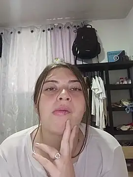 غرفة دردشة DiamondNath_ المباشرة