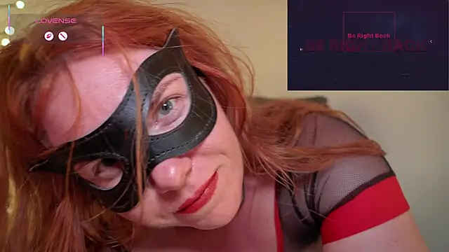 GingerAleMILF élő chatszobája