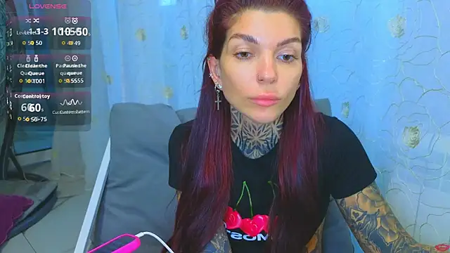 Živá chatovací místnost tattooedBabyy