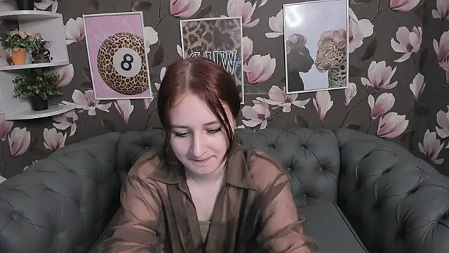 Pokój czatu na żywo – Naomi_Viz