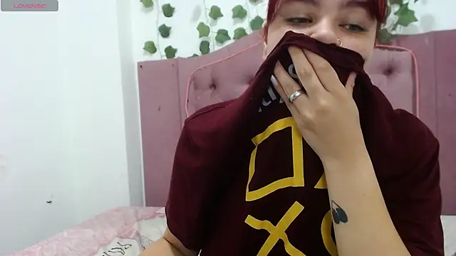 CarolRousee 실시간 채팅방