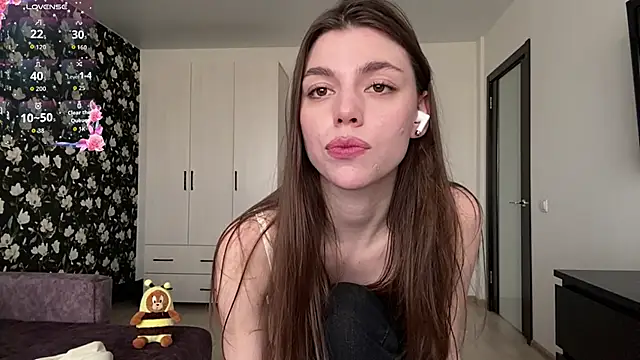 NeidaGowing – live chatrum
