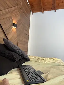 SaraaBellini Live chatroom