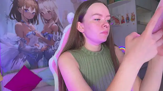 CheekySashaCharm's Live Chat Room