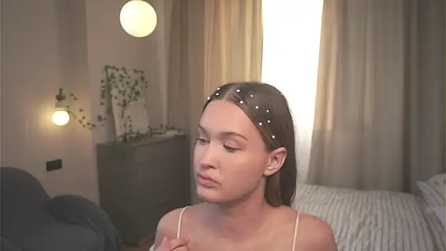 MaryannBishoff Adlı Modelin Canlı Sohbet Odası