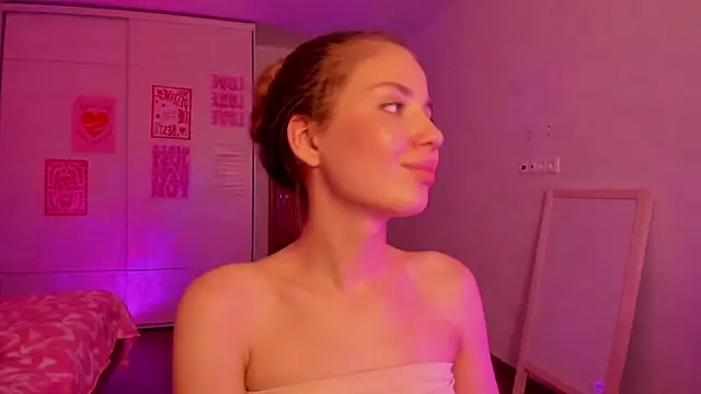 Aurora_Glow21 Cameră chat live