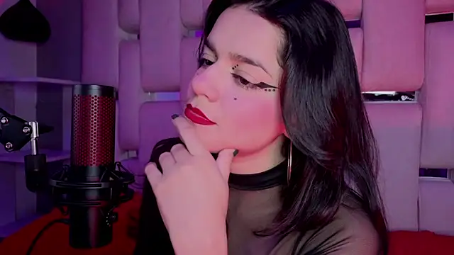 ValerieKay_ Adlı Modelin Canlı Sohbet Odası