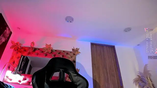 AmelyaMann Adlı Modelin Canlı Sohbet Odası