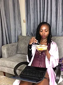Mis_kaylee Adlı Modelin Canlı Sohbet Odası