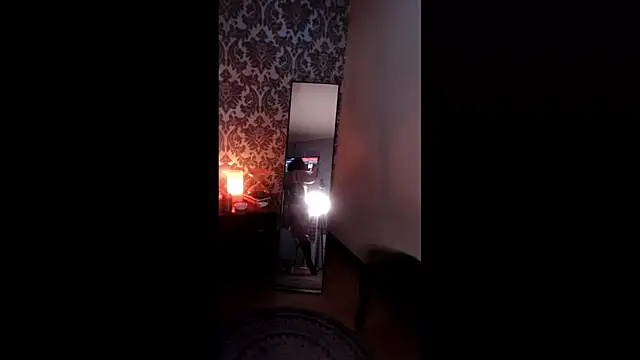 Latina_BigBoobs Ruang Obrolan Langsung