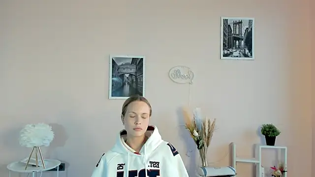 MelvinaVenzeio – live chatrum