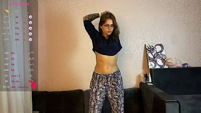 חדר צ'אט בשידור חי של HumbleJess