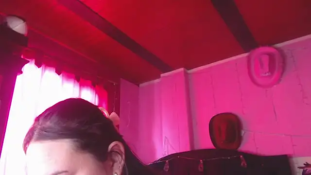 Chatroom en direct de NikkiRous_