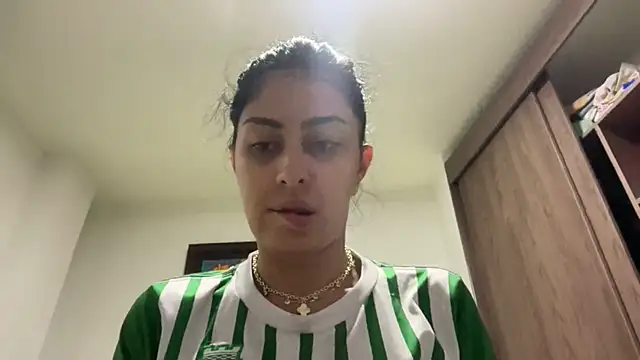 AbrilSantosxo 실시간 채팅방