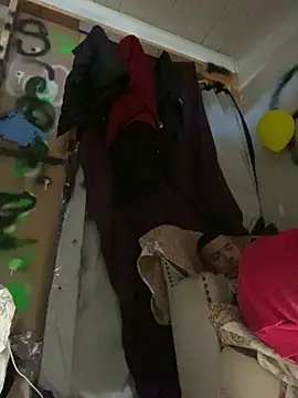 GusanoDelicioso Adlı Modelin Canlı Seks Kamerası Şovu