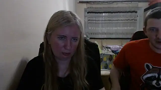 Sala de chat ao vivo de PeterAndJen