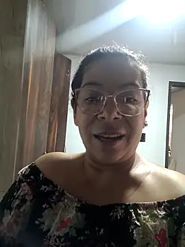 Scarlet_curly8a – live chatrum