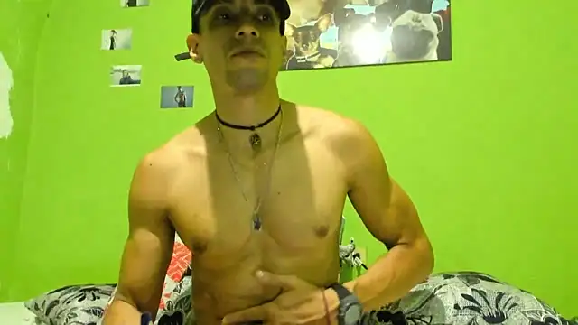 MikeRose94 – live chatrum