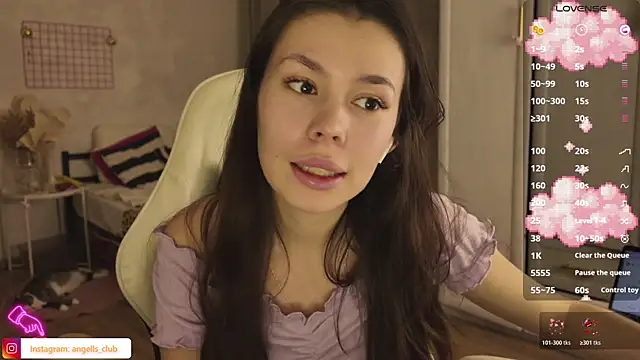 Idnkjustadeline live-chat rom