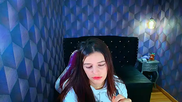غرفة دردشة LiaHarryis المباشرة