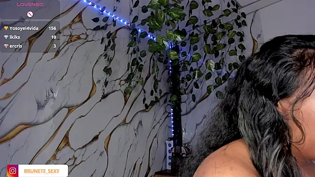Pokój czatu na żywo – sexy_brunette_12