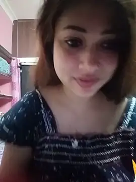 Hot_Soniya_08 লাইভ চ্যাট রুম