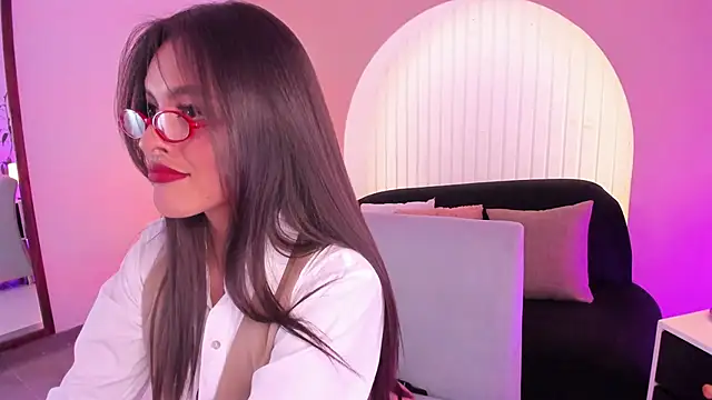 غرفة دردشة martina_duque_ المباشرة