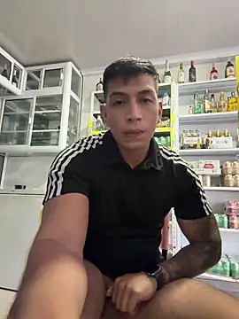 OliverWest04 – live chatrum