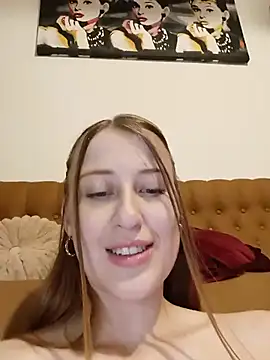 Susiee_Redd Live Chatraum