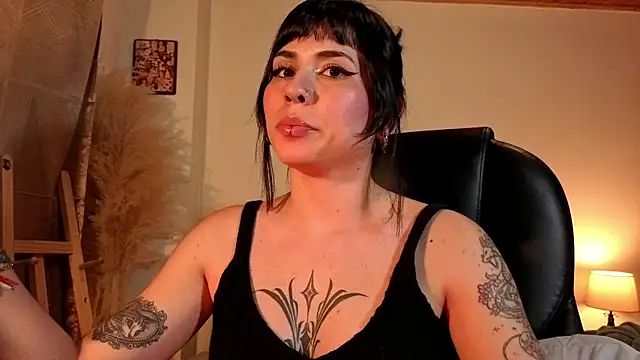 GaiaJonness Adlı Modelin Canlı Sohbet Odası