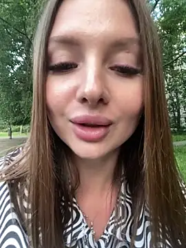 KrisMagnoly live-chat rom