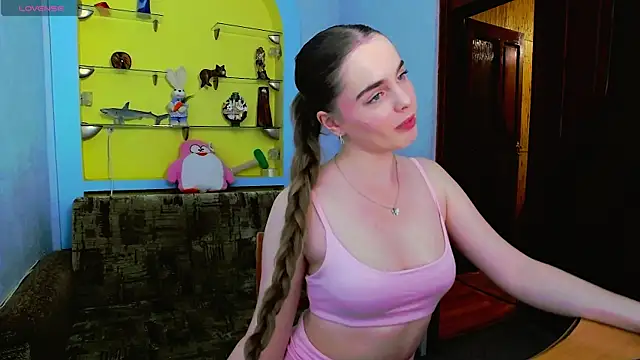 AlicaLOVEalisa777 Adlı Modelin Canlı Sohbet Odası