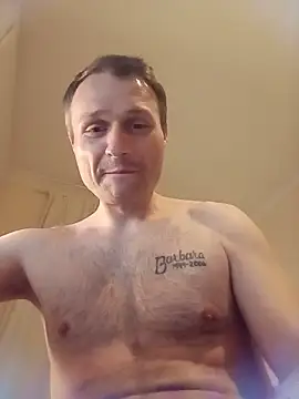Caliguy36's Live Chat Room