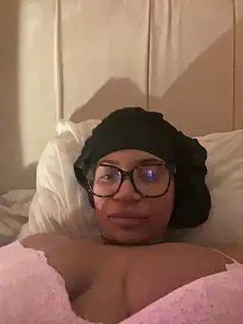 ebonybaddie69's Live Chat Room