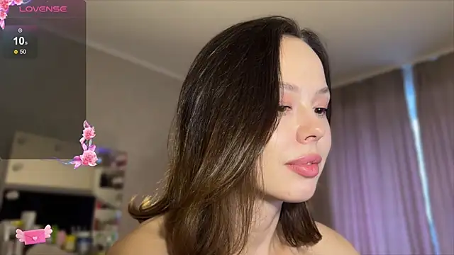 Inessagirl's Live Chat Room