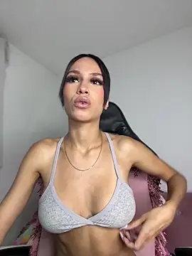 Sala de chat ao vivo de Miaa_love6969
