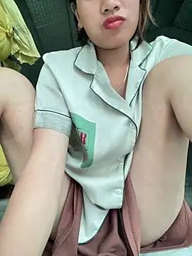 Sala de chat en directo de Uyen-nhu