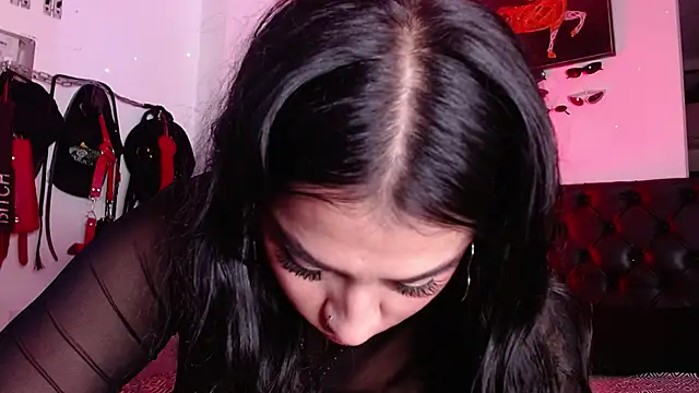 Sala de chat en directo de Carolina_Bluee