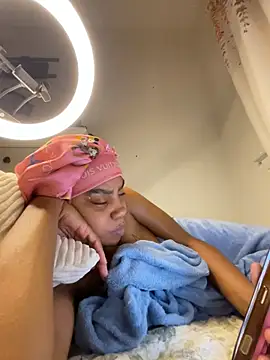 TheRealOshunQueen Live Chatraum