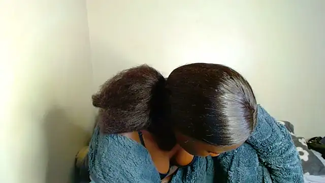 Živá chatovací místnost Melanin07