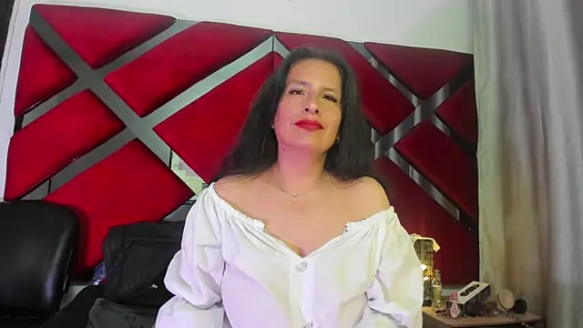 Kendra-Foxxy Live Chatrum